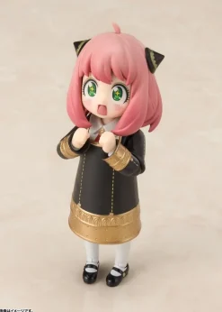 BANDAI S.H.Figuarts Anya Forger Uniform Version Spy x Family Action Figure JAPAN