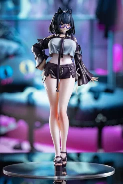 Heichazi is having trouble choosing stockings in a fitting room 1/6 Figure