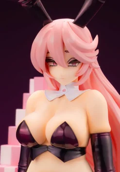 Kotobukiya Illustrator Original Azamuki Usagi Sitting Bunny by Kafun 1/7 Figure