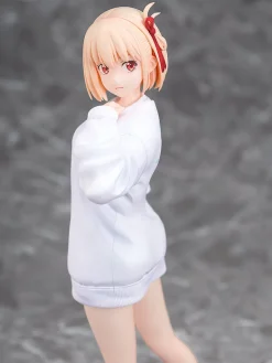 Lycoris Recoil Chisato Nishikigi Oversized Sweatshirt Ver. 1/7 Figure JAPAN