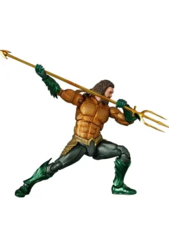 MAFEX No.267 MAFEX Aquaman Gold & Green Suit Aquaman and The Lost Kingdom Figure