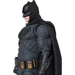 Medicom Toy MAFEX No.222 Batman Justice League Ver. Action Figure JAPAN OFFICIAL