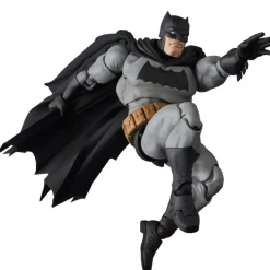 Medicom Toy MAFEX No.106 The Dark Knight Returns BATMAN Action Figure JAPAN