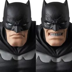 Medicom Toy MAFEX No.106 The Dark Knight Returns BATMAN Action Figure JAPAN