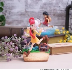 MegaHouse G.E.M. Series ONE PIECE RUN!RUN!RUN! Uta Figure JAPAN OFFICIAL