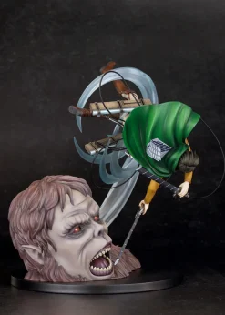 PROOF Attack on Titan Levi vs Beast Titan Figure JAPAN OFFICIAL