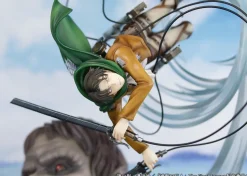 PROOF Attack on Titan Levi vs Beast Titan Figure JAPAN OFFICIAL