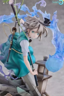 Touhou Project Youmu Konpaku Half-Human Half-Phantom Gardener Ver. 1/7 Figure